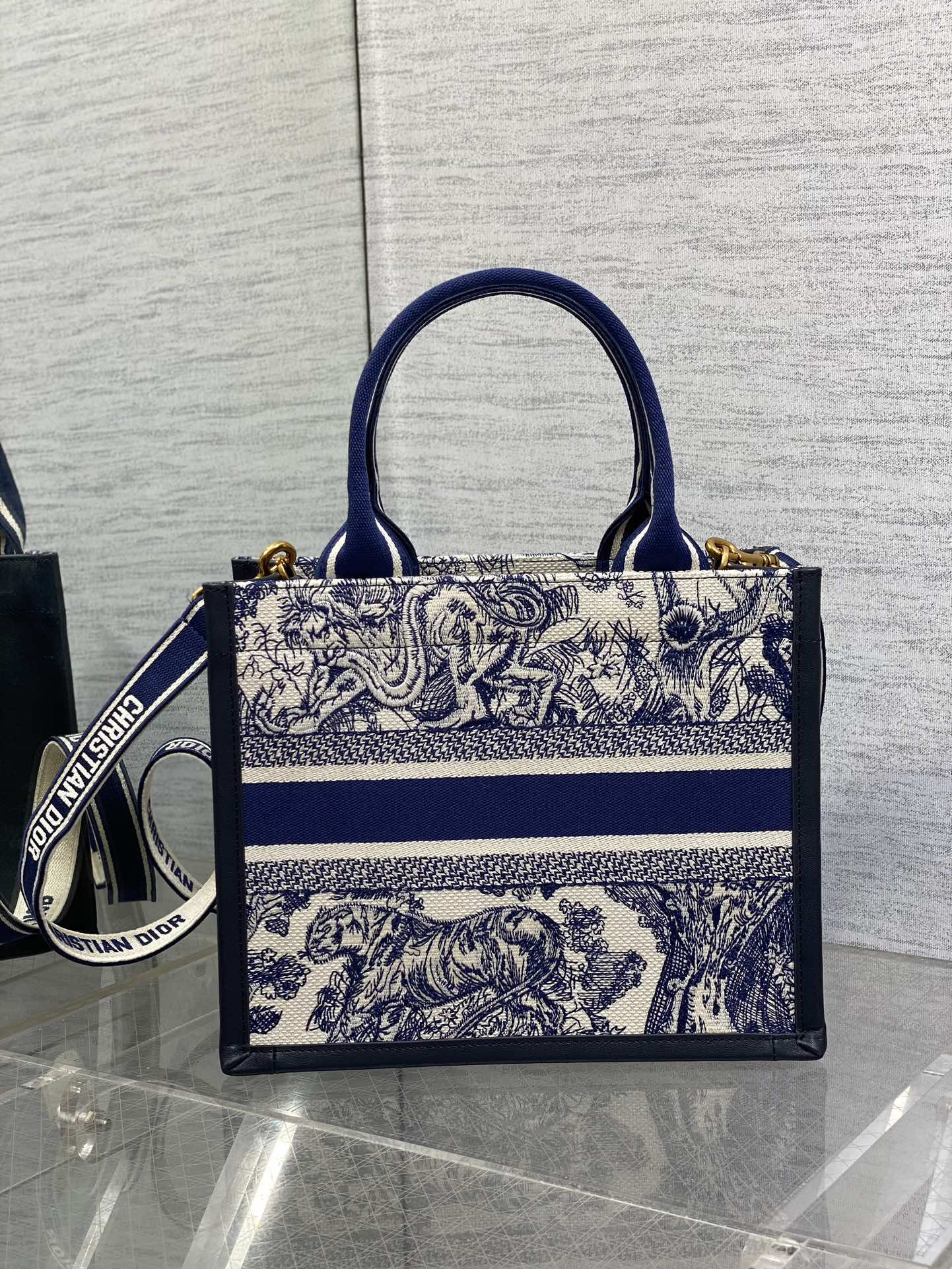 Anum Bags Elite Carryalls
