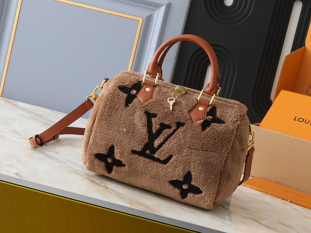 Anum Bags Elite Carryalls