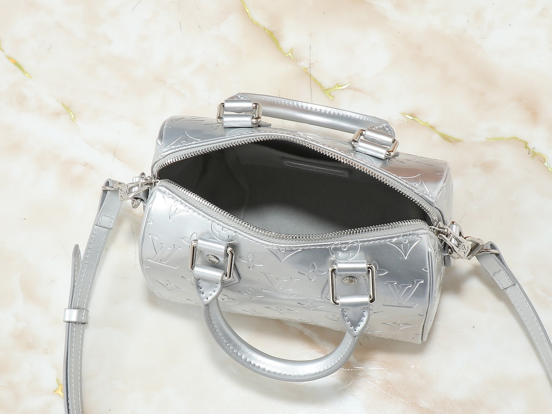 Anum Bags Elite Carryalls