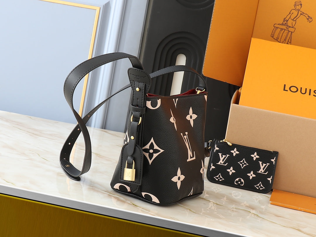 Anum Bags Elite Carryalls