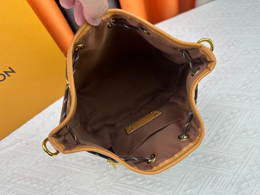Anum Bags Elite Carryalls