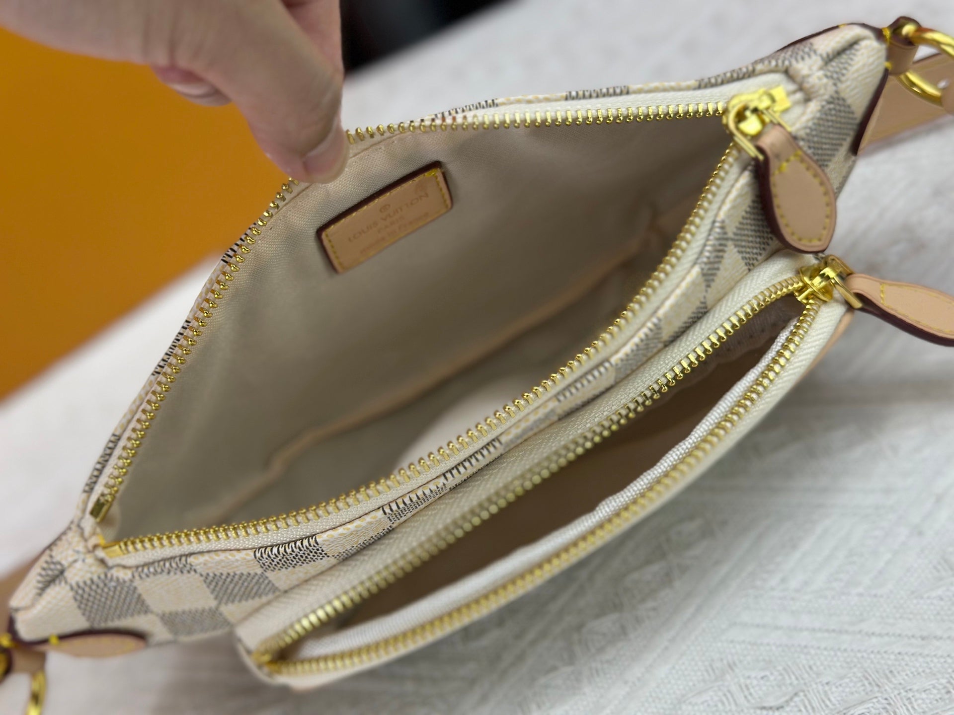 Anum Bags Elite Carryalls