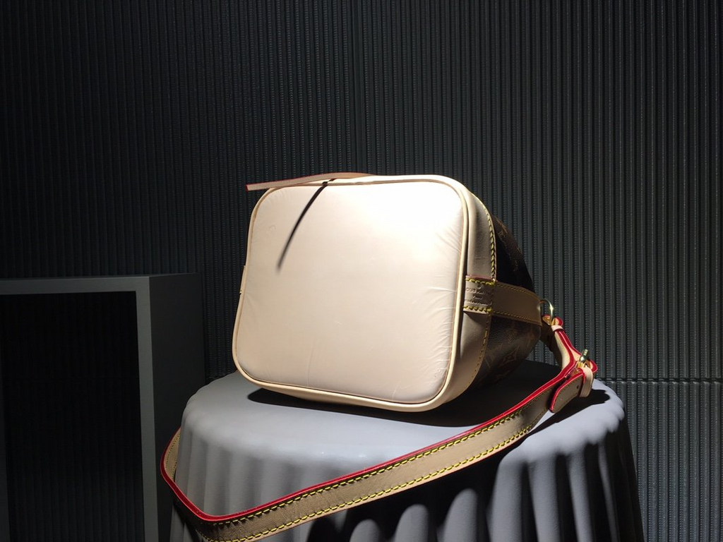 Anum Bags Elite Carryalls