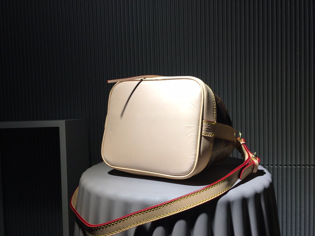 Anum Bags Elite Carryalls