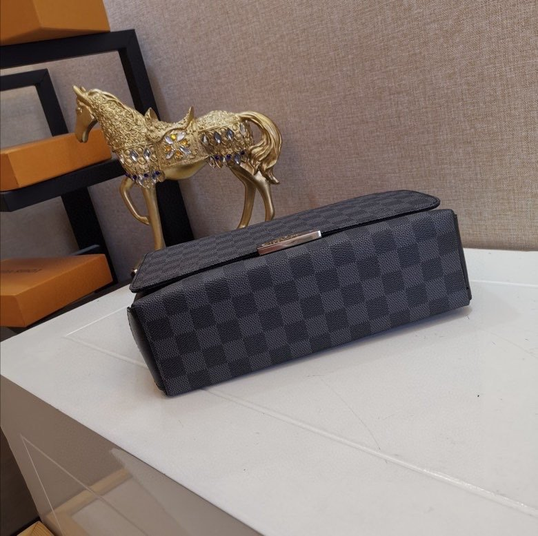 Anum Bags Elite Carryalls