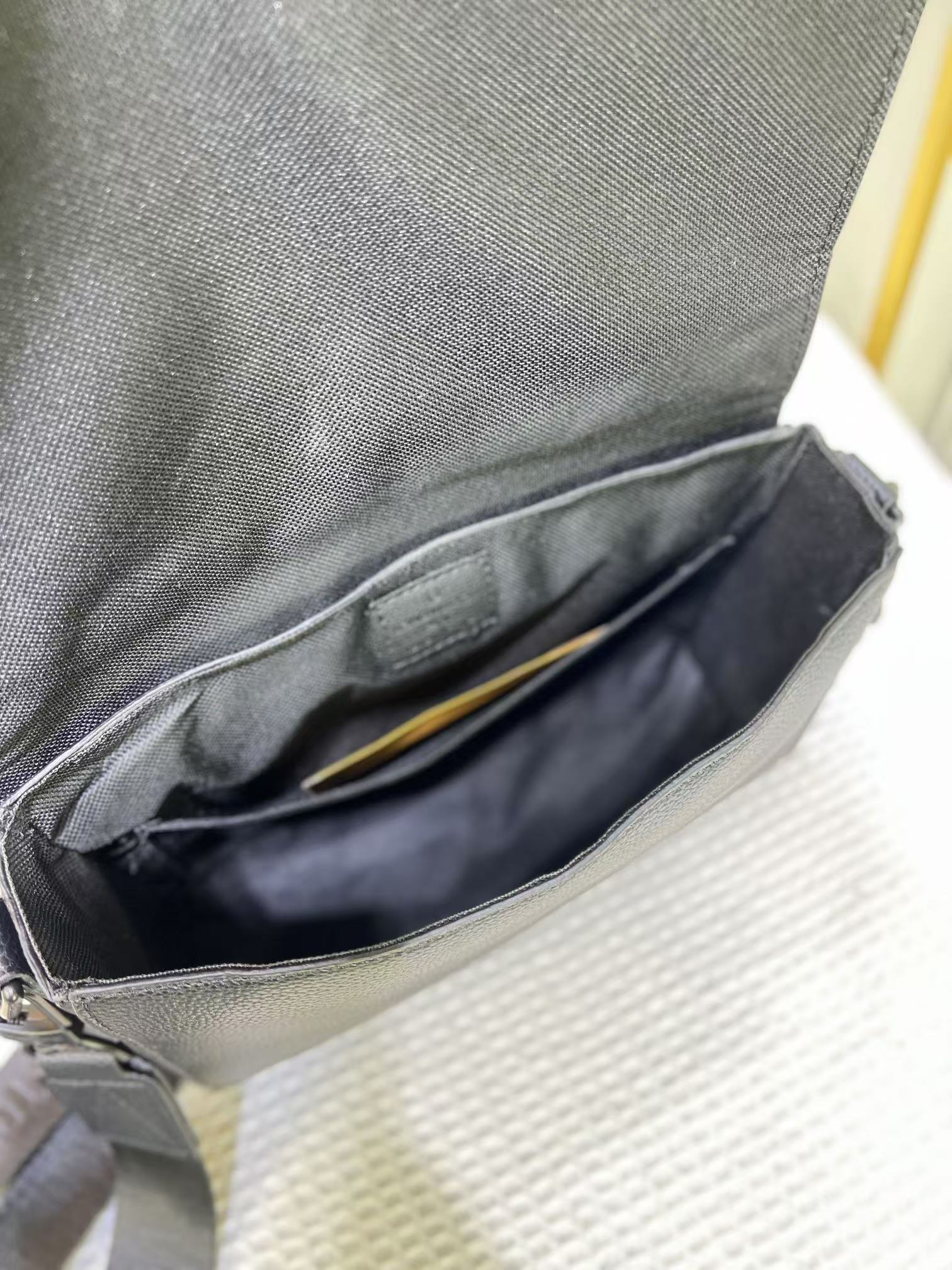 Anum Bags Elite Carryalls