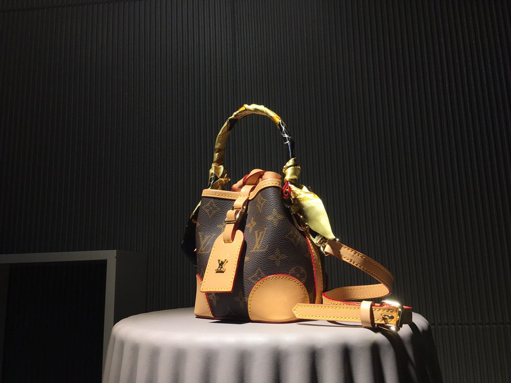 Anum Bags Elite Carryalls
