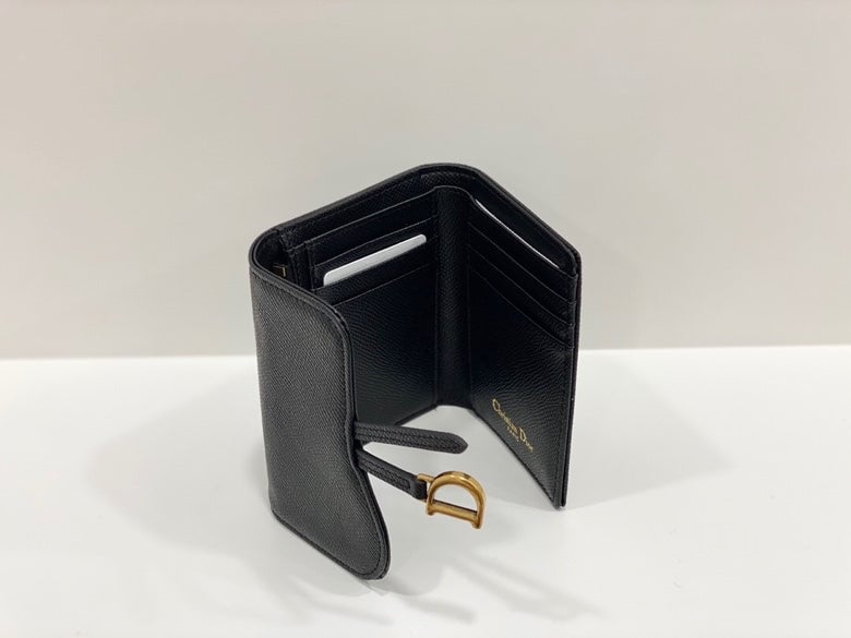 Ezyycart Bags dir SADDLE LOTUS WALLET BLACK GOATSKIN 11CM S5652CCEH M900