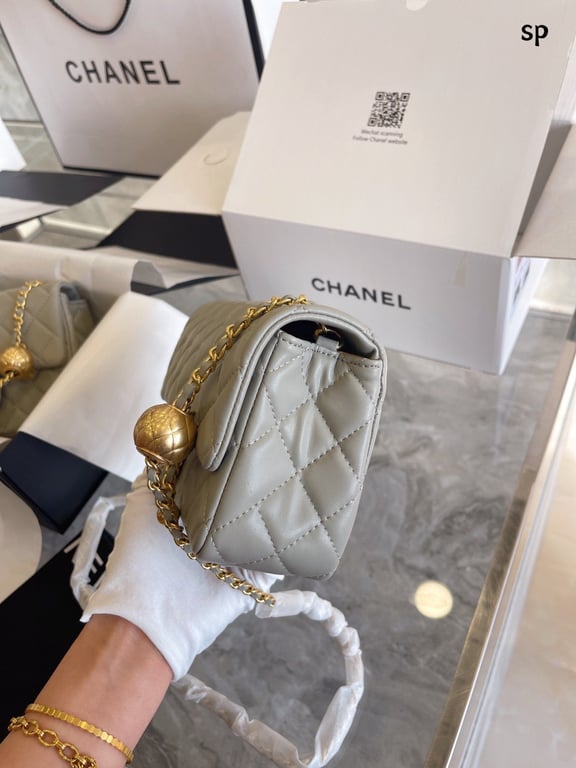Anum Bags CHL PEARL CRUSH QUILTED FLAP BAG GREY 20CM