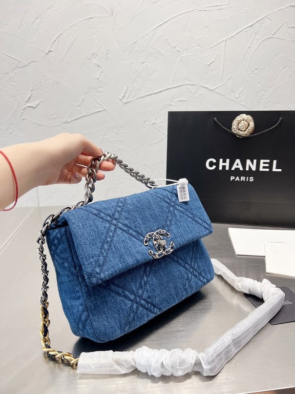 Anum Bags CHL DEEP BLUE DENIM QUILTED MEDIUM 19 FLAP 26CM