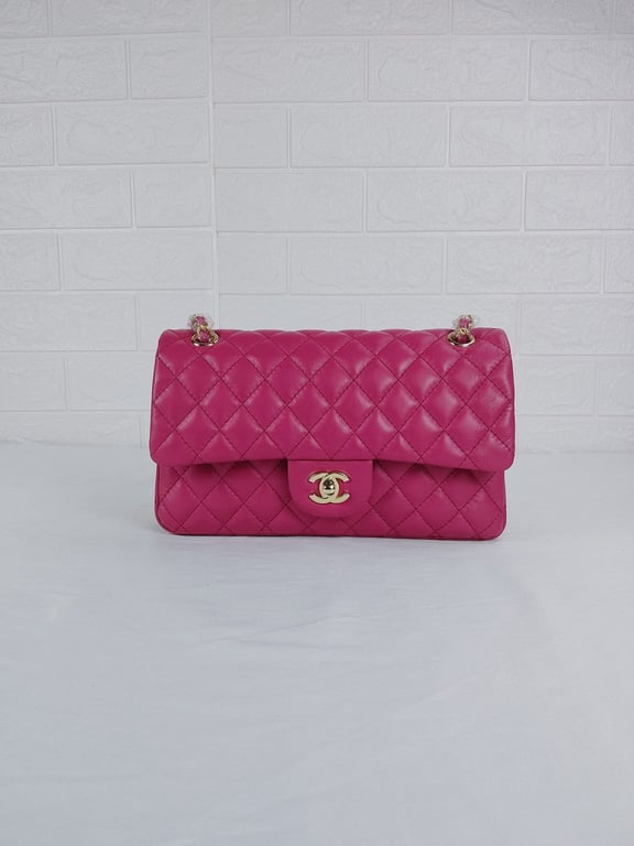 Anum Bags CHL CLASSIC MEDIUM LAMBSKIN FLAP PINK AND GOLD 25CM