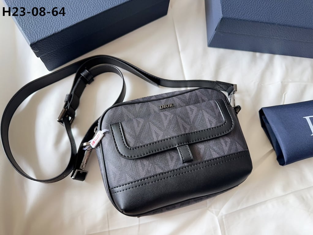Anum Bags DIR HIT THE ROAD MESSENGER BAG CD BLACK 20CM
