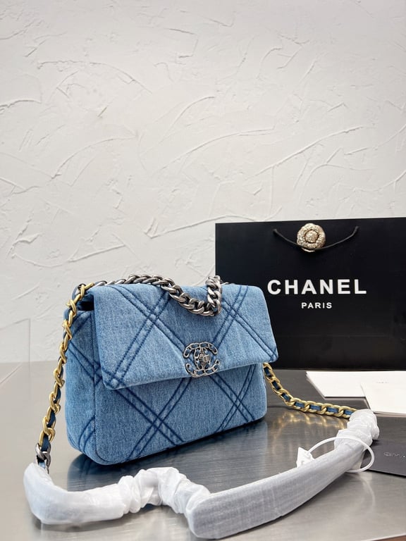 Anum Bags CHL BLUE DENIM QUILTED MEDIUM 19 FLAP 26CM