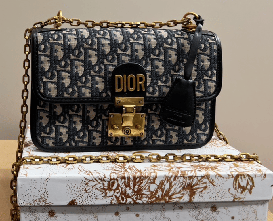 Anum Bags DIR OBLIQUE ADDICT FLAP BAG BLACK 24CM