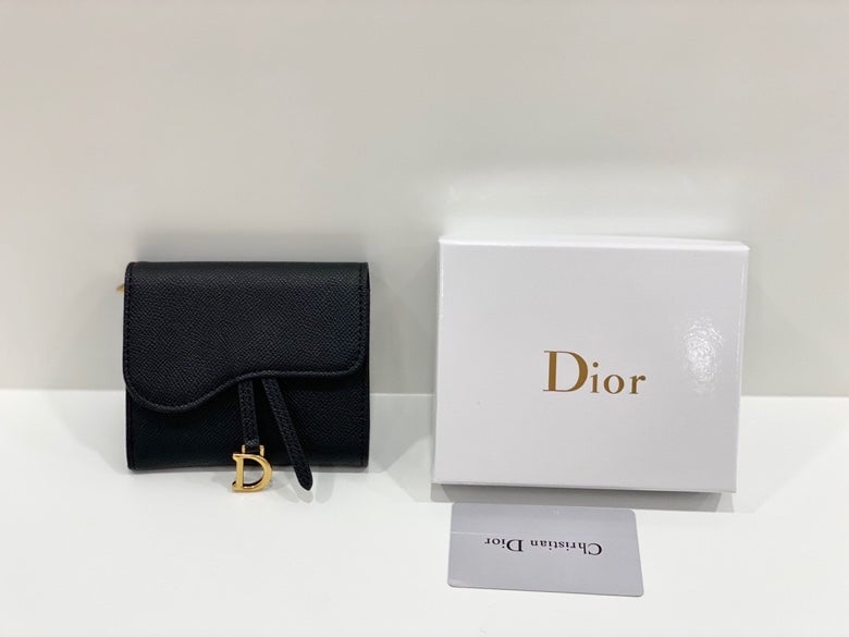 Ezyycart Bags dir SADDLE LOTUS WALLET BLACK GOATSKIN 11CM S5652CCEH M900