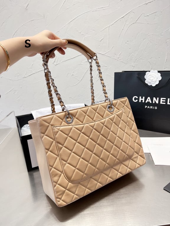 Anum Bags CHL GRAND SHOPPING TOTE BAG BEIGE CAVIAR 34CM
