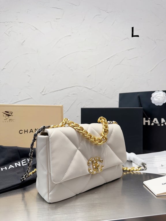 Anum Bags CHL 19 FLAP BAG WHITE 32CM