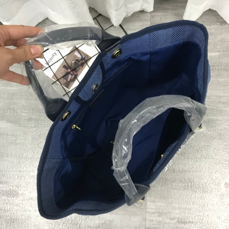 Anum Bags CHL 38CM CANVAS LARGE NAVY BLUE DEAUVILLE TOTE BAG