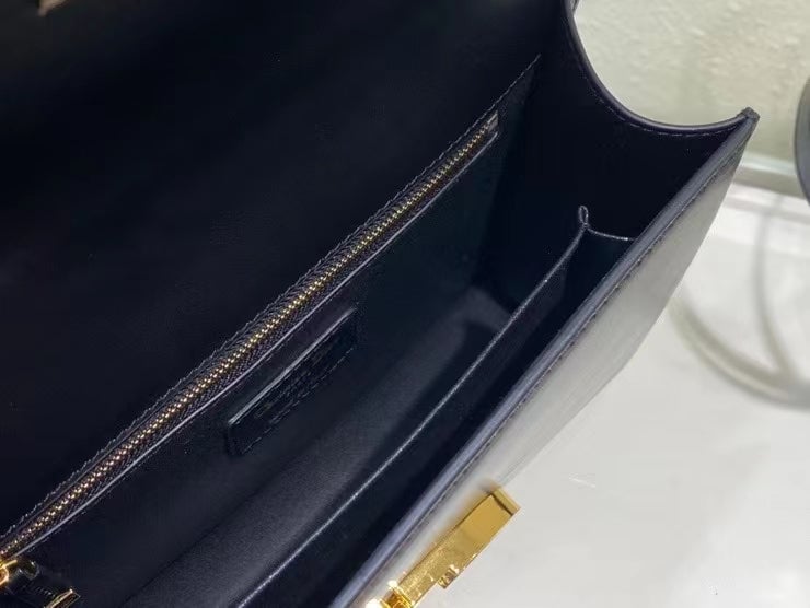 Ezyycart Bags DIR 30 MONTAIGNE BLACK BOX CALFSKIN 24CM
