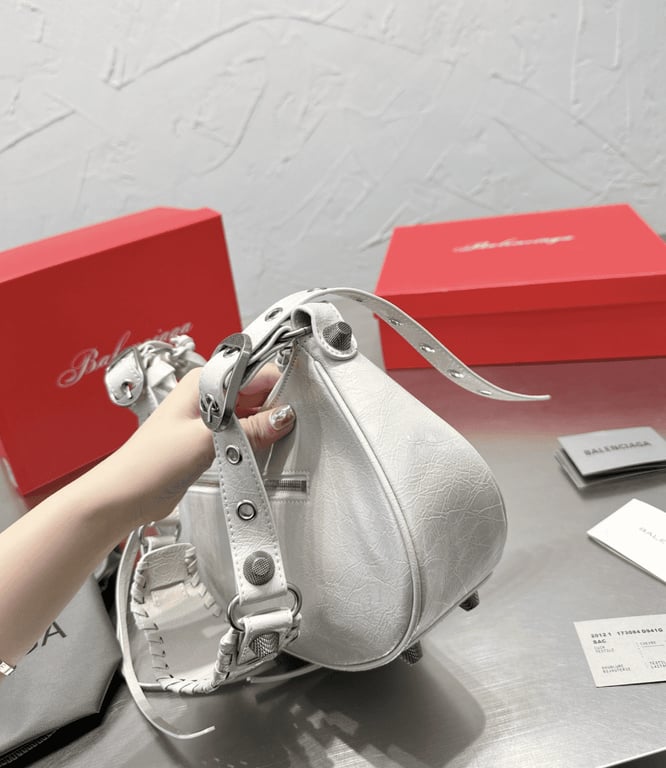 Ezyycart Bags BALENCIAGA LE CAGOLE XS SHOULDER BAG IN WHITE 25CM
