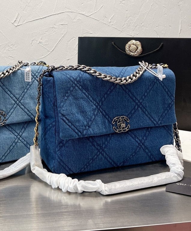 Anum Bags CHL DEEP BLUE DENIM QUILTED 19 FLAP 30CM