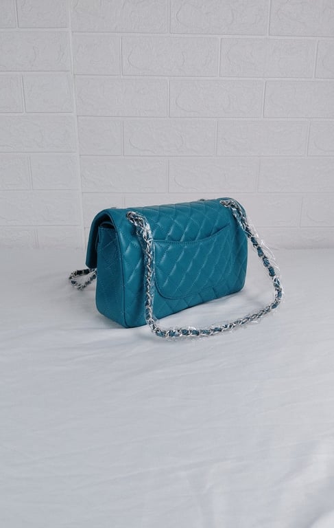 Anum Bags CHL CLASSIC MEDIUM LAMBSKIN FLAP DARK TURQUOISE CAVIAR SILVER 25CM