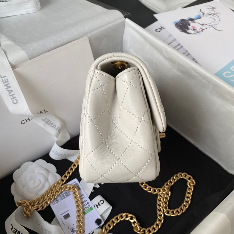 Anum Bags CHL WHITE RECTANGULAR MINI FLAP BAG 18CM
