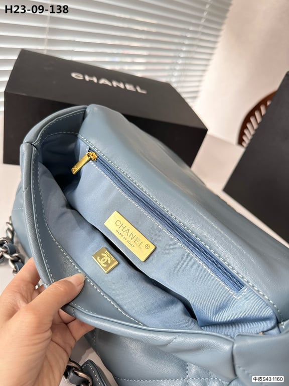Anum Bags CHL 19 LAMBSKIN QUILTED HANDBAG BLUE 26CM