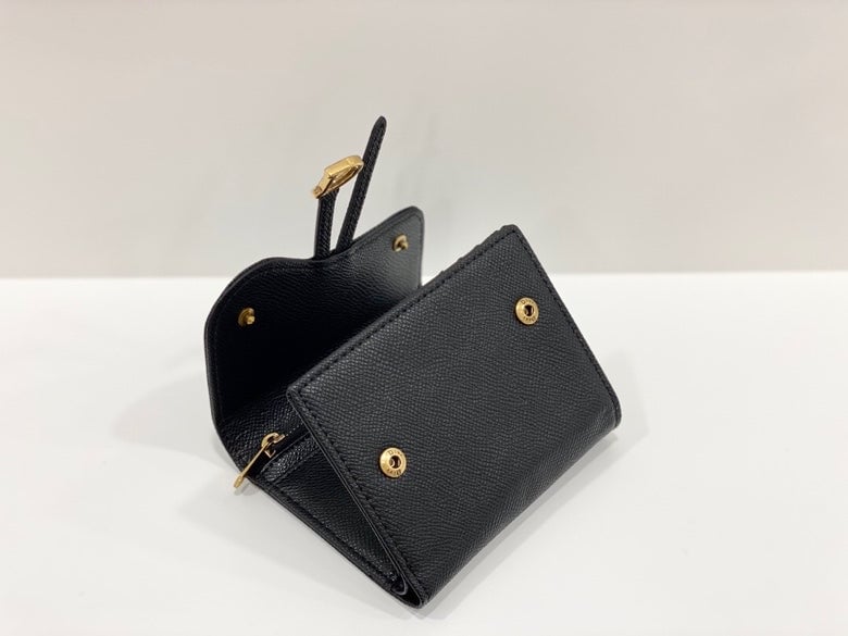 Ezyycart Bags dir SADDLE LOTUS WALLET BLACK GOATSKIN 11CM S5652CCEH M900