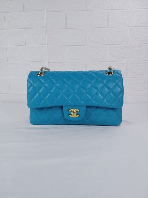 Anum Bags CHL CLASSIC MEDIUM LAMBSKIN FLAP BAG BLUE GOLD 25CM