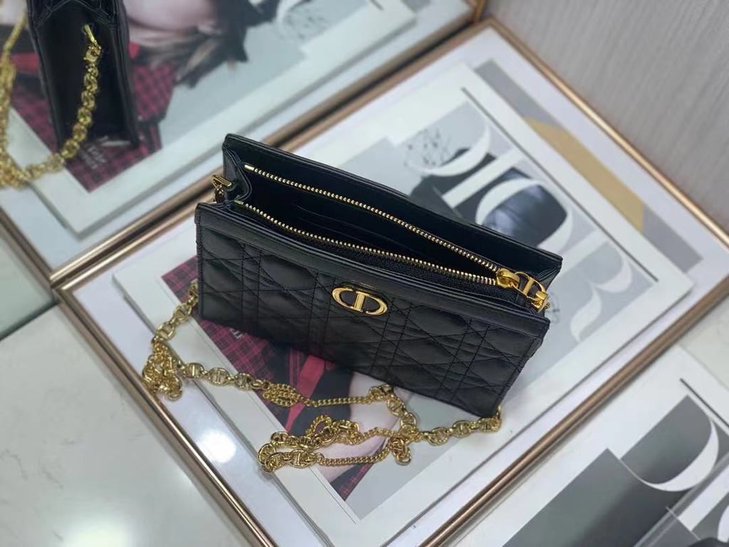 Ezyycart Bags dir CARO ZIPPED POUCH WITH CHAIN BLACK S5106UWHC_M900