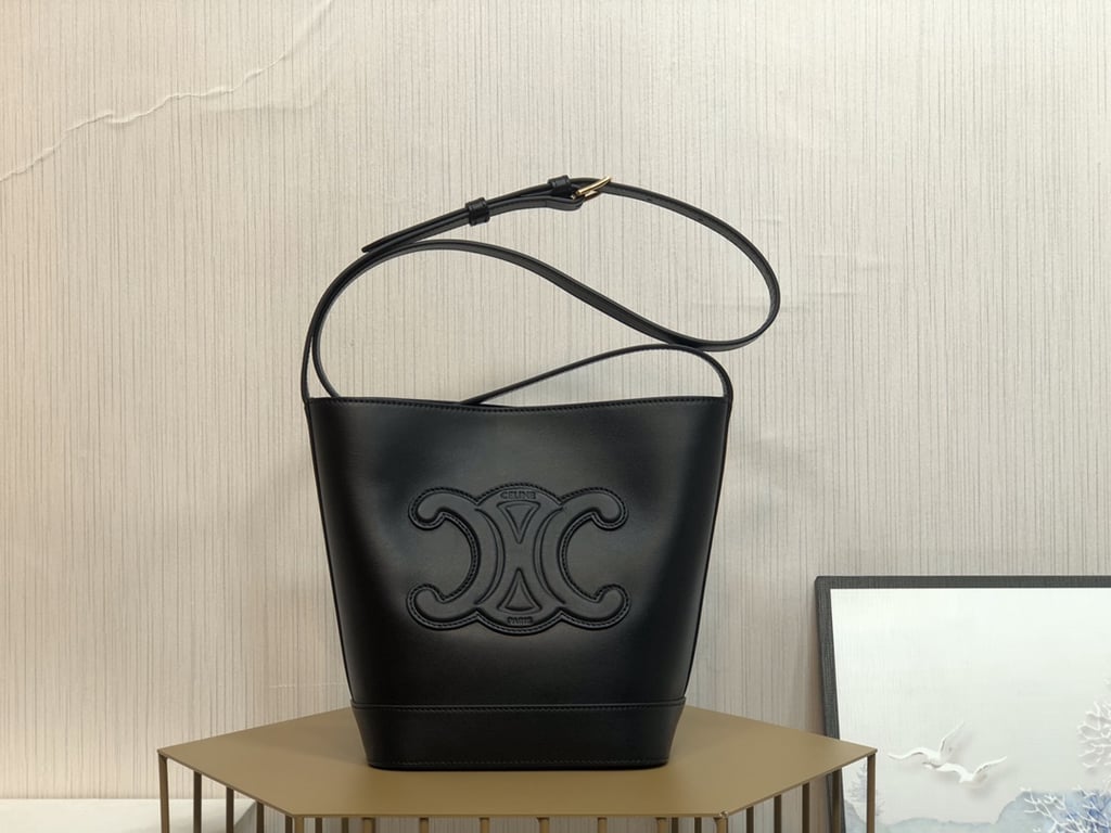 Ezyycart Bags CE BLACK CUIR TRIOMPHE IN SMOOTH CALFSKIN BAG BUCKET