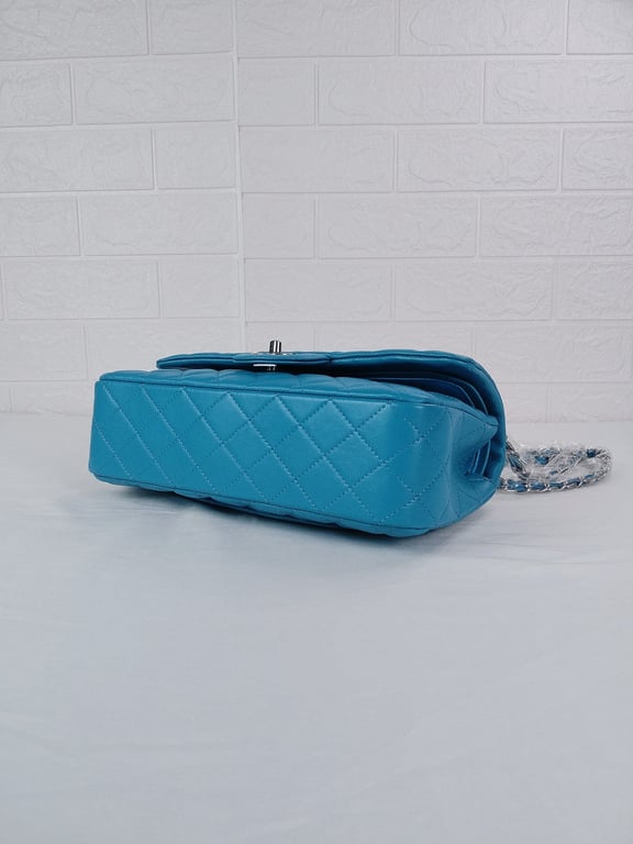 Anum Bags CHL CLASSIC MEDIUM LAMBSKIN FLAP BAG BLUE SILVER 25CM