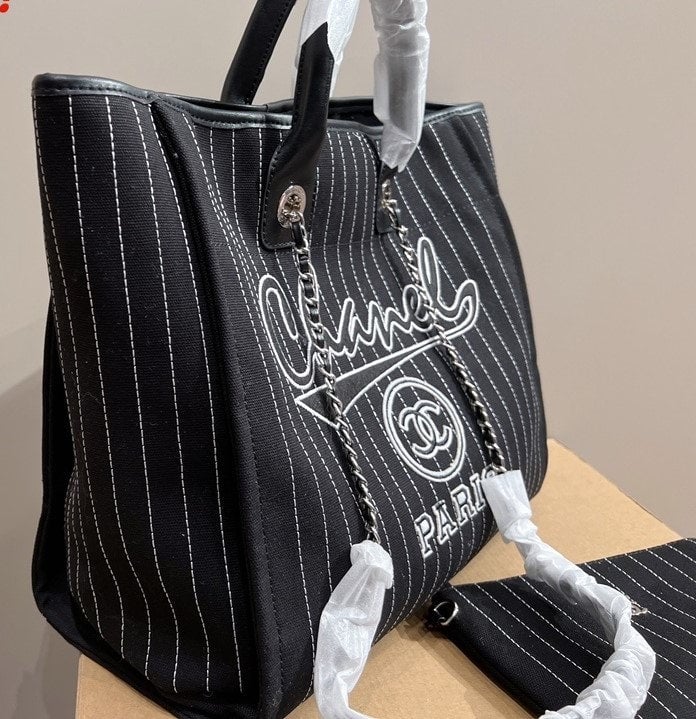 Anum Bags CHL 38CM BLACK WHITE LARGE SHOPPING BAG A66941 B10404 NN102