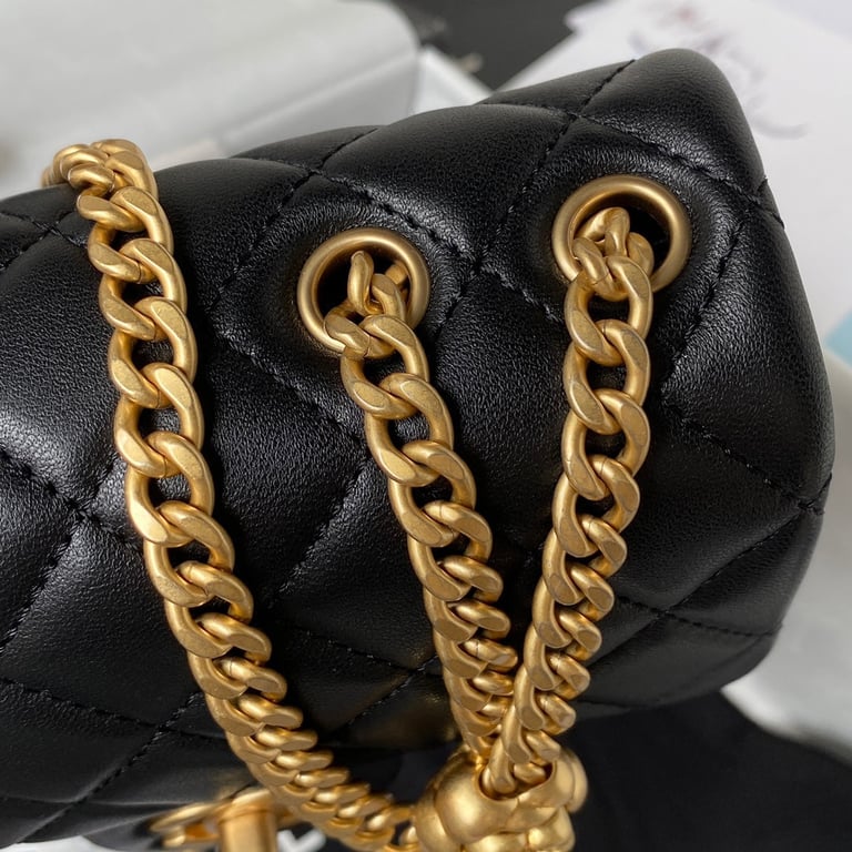 Anum Bags CHL BLACK RECTANGULAR MINI FLAP BAG 18CM