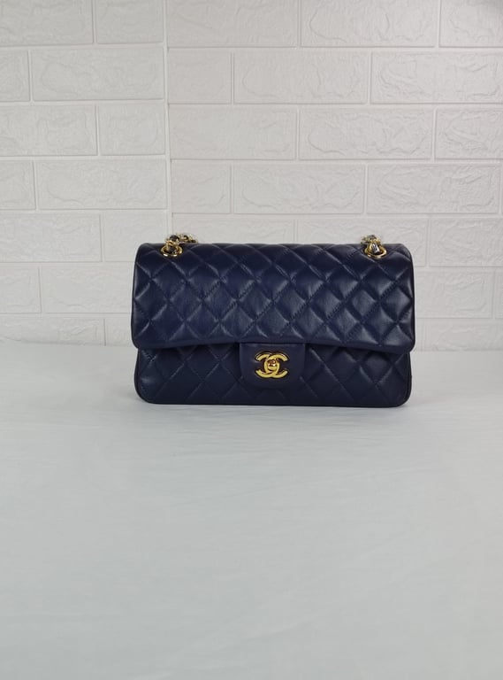 Anum Bags CHL CLASSIC MEDIUM LAMBSKIN FLAP NAVY AND GOLD 25CM