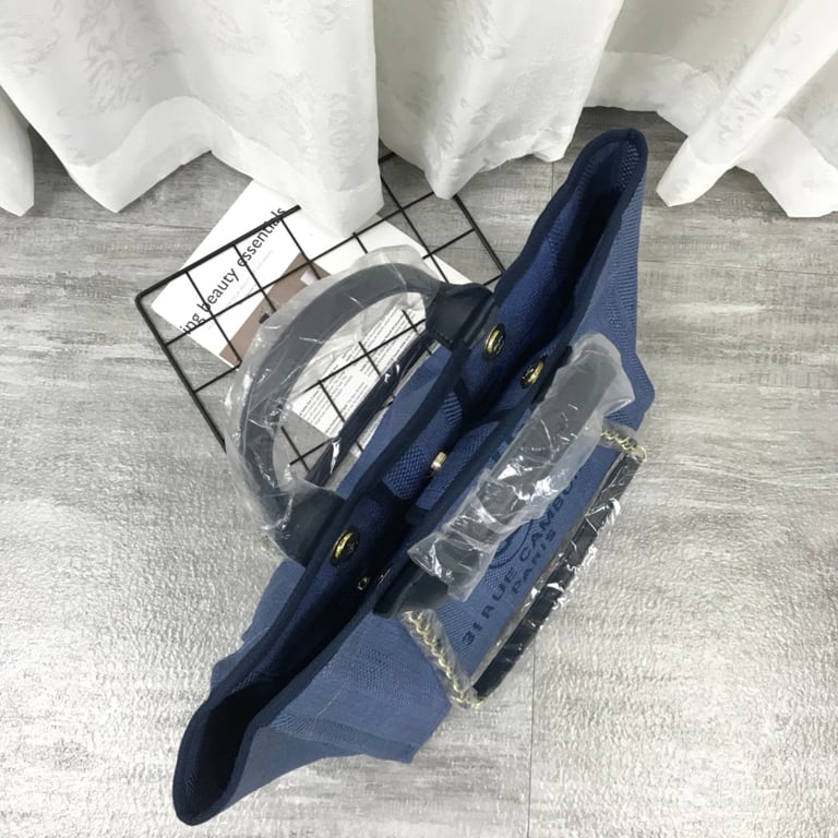 Anum Bags CHL 38CM CANVAS LARGE NAVY BLUE DEAUVILLE TOTE BAG