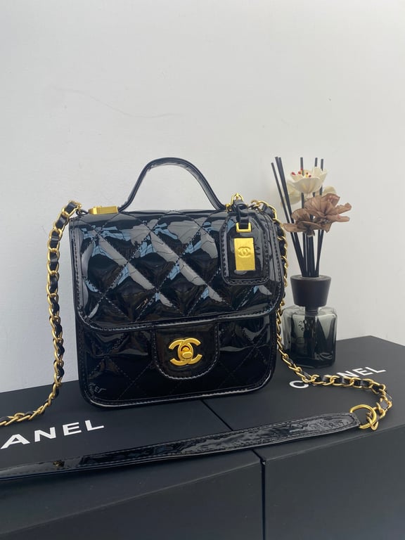 Anum Bags CHL SMALL FLAP BAG WITH TOP HANDLE BLACK AS3652