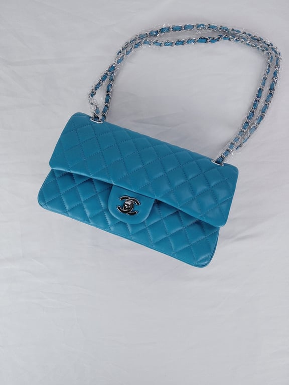 Anum Bags CHL CLASSIC MEDIUM LAMBSKIN FLAP BAG BLUE SILVER 25CM
