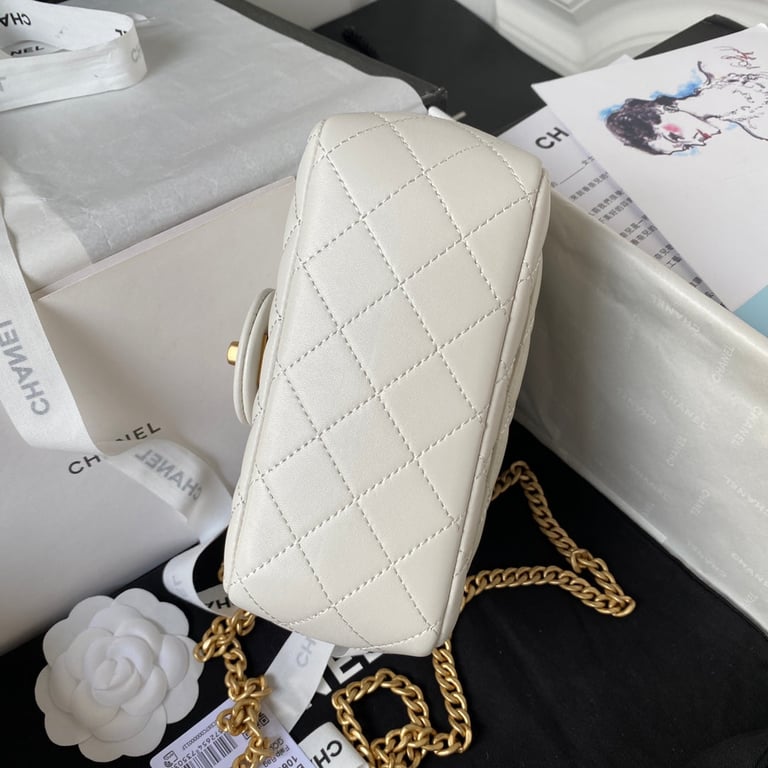 Anum Bags CHL WHITE RECTANGULAR MINI FLAP BAG 18CM