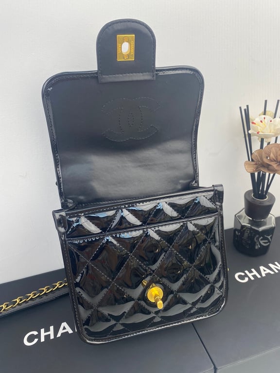 Anum Bags CHL SMALL FLAP BAG WITH TOP HANDLE BLACK AS3652