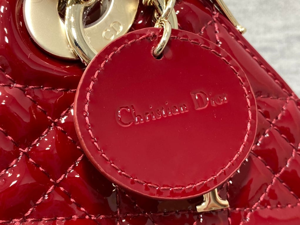 Ezyycart Bags DIR SMALL LADY CHERRY RED PATENT CANNAGE CALFSKIN 17CM