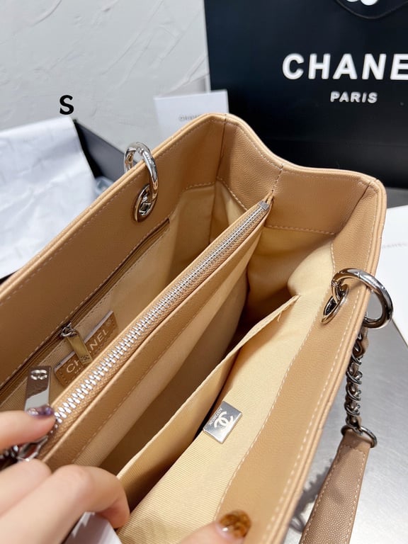 Anum Bags CHL GRAND SHOPPING TOTE BAG BEIGE CAVIAR 34CM