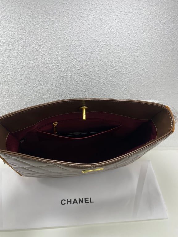 Anum Bags CHL 22s PEARL CRUSH HOBO BAG LAMBSKIN 28CM KHAKI