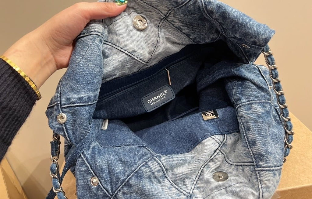 Anum Bags CHL 22 41CM HANDBAG WASHED DENIM