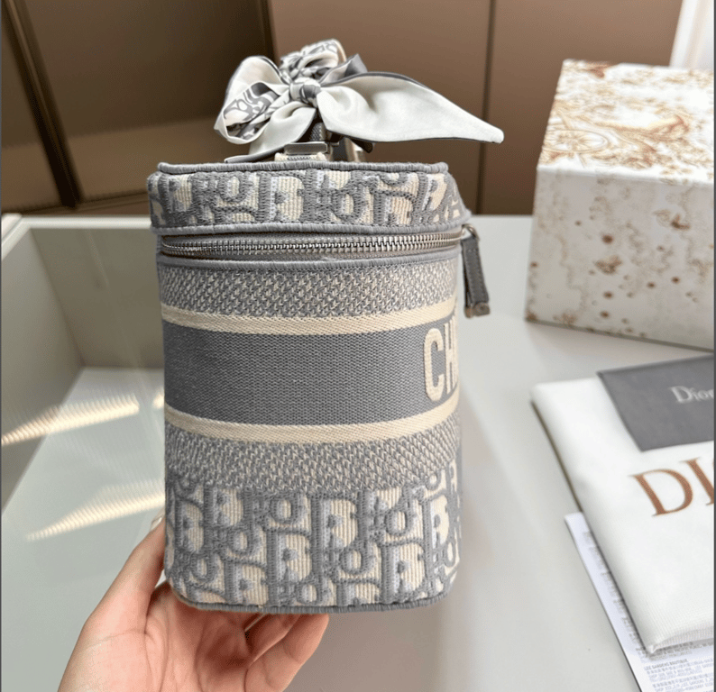 Ezyycart Bags DIR TRAVEL VANITY CASE GREY MONOGRAM 29CM