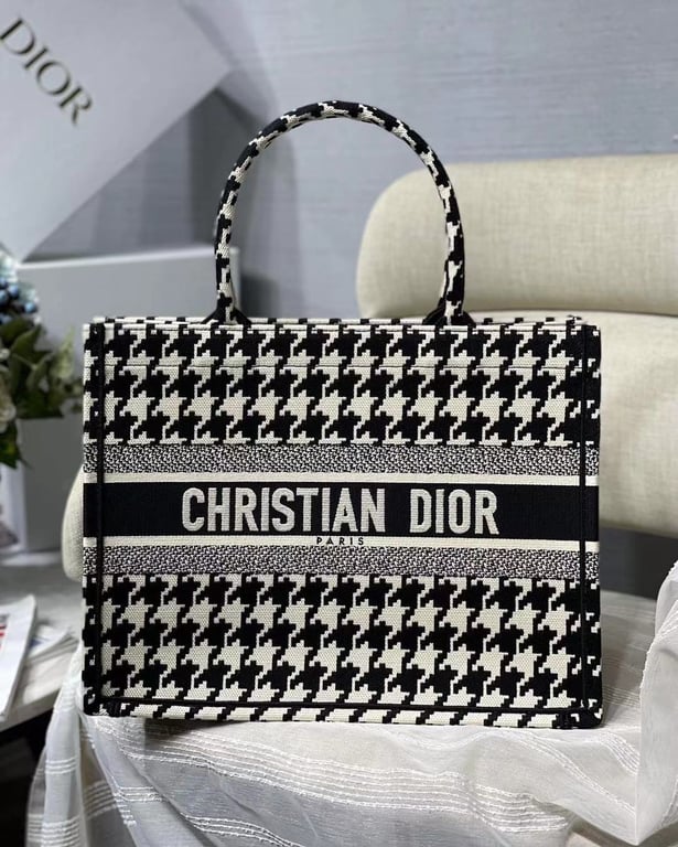 Ezyycart Bags DIR 36CM MEDIUM BLACK MACRO HOUNDSTOOTH EMBROIDERY BOOK TOTE