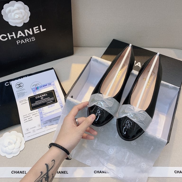 Anum Bags CHL BLACK FLAT SANDALS