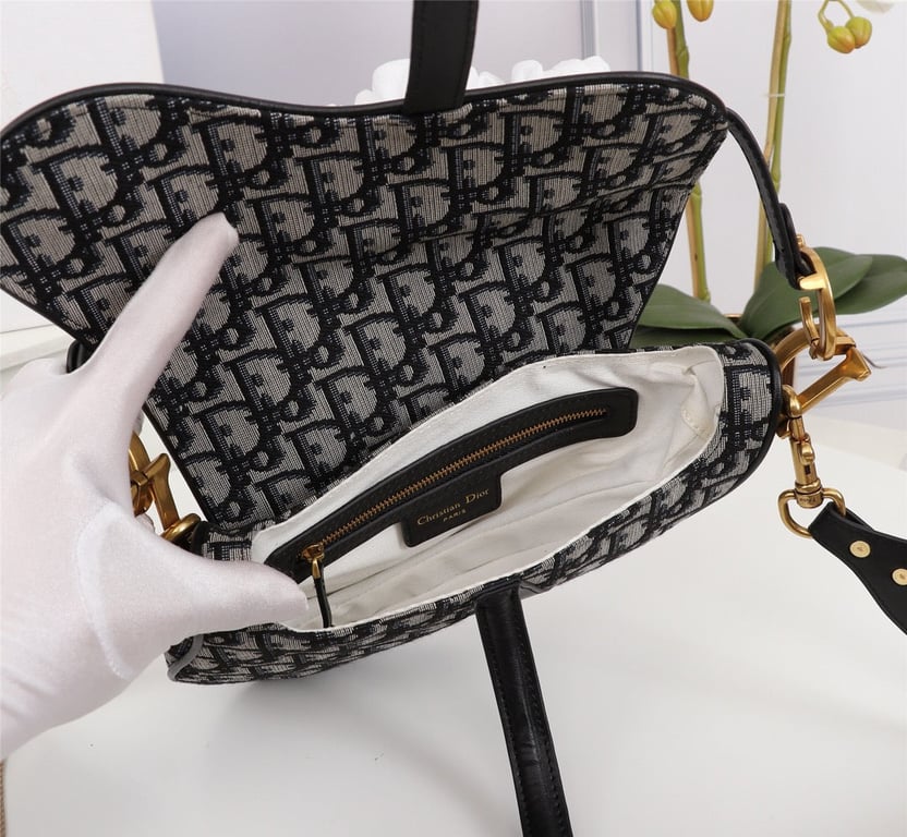 Anum Bags DIR SADDLE BAGGRAY OBLIQUE EMBROIDERY BLACK