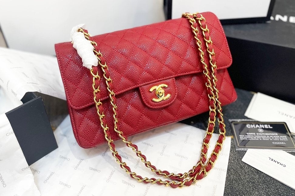 Anum Bags CHL CLASSIC SMALL FLAP BAG DARK RED CAVIAR 26CM